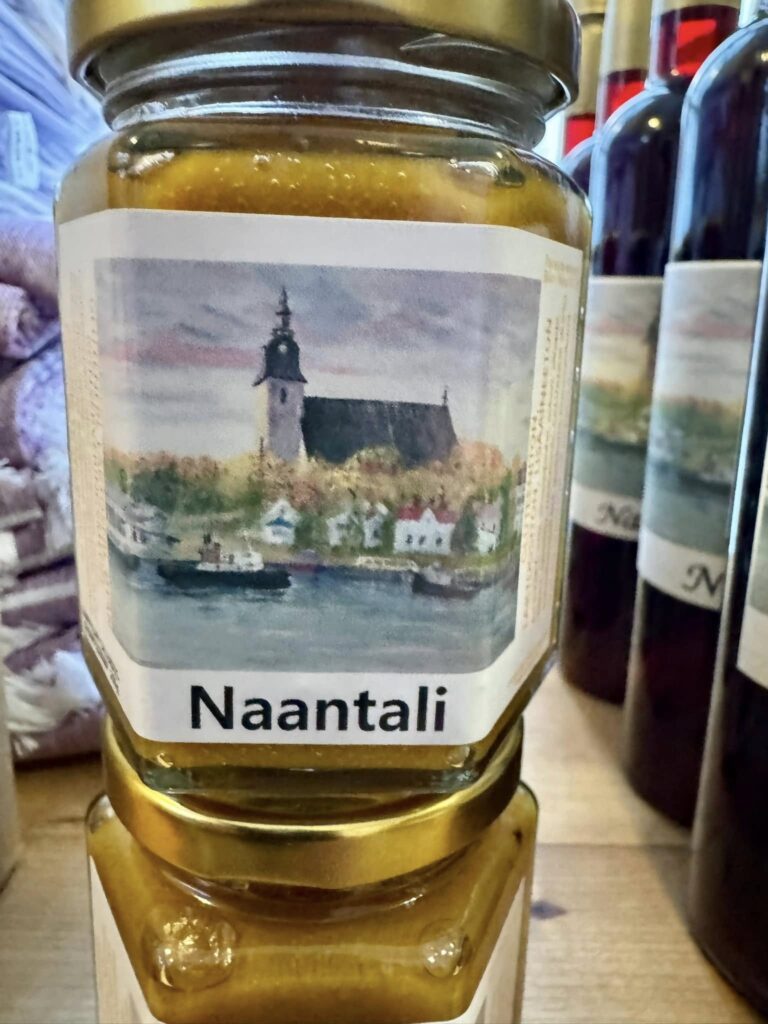 Åmppulan Naantali-aiheinen hunajapurkki.